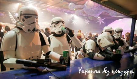 Заснеженный Киев и корона Путина: фото недели