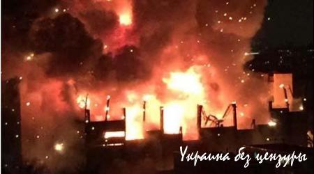 В Москве горит машиностроительный завод
