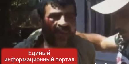 Пленный террорист в руках сирийского спецназа приветствует Президента Асада (ВИДЕО)