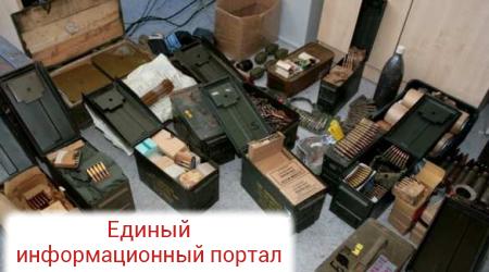 В Луганске обнаружен склад боеприпасов (ВИДЕО)