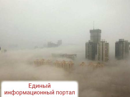 Смог глазами очевидцев: загрязнённость воздуха в Пекине достигла «угрожающего» уровня (ФОТО, ВИДЕО)