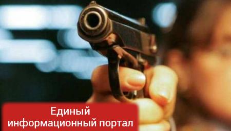 Вооруженные грабители в Киеве ранили двух человек и похитили 200 тысяч гривен