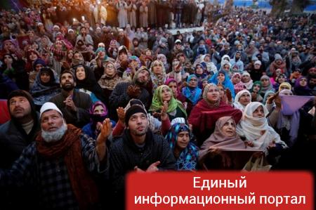 Крымский закат и свинья под Радой: фото дня