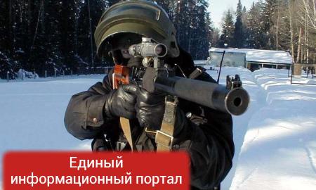 Депутат в форме спецназа открыл стрельбу под зданием горсовета